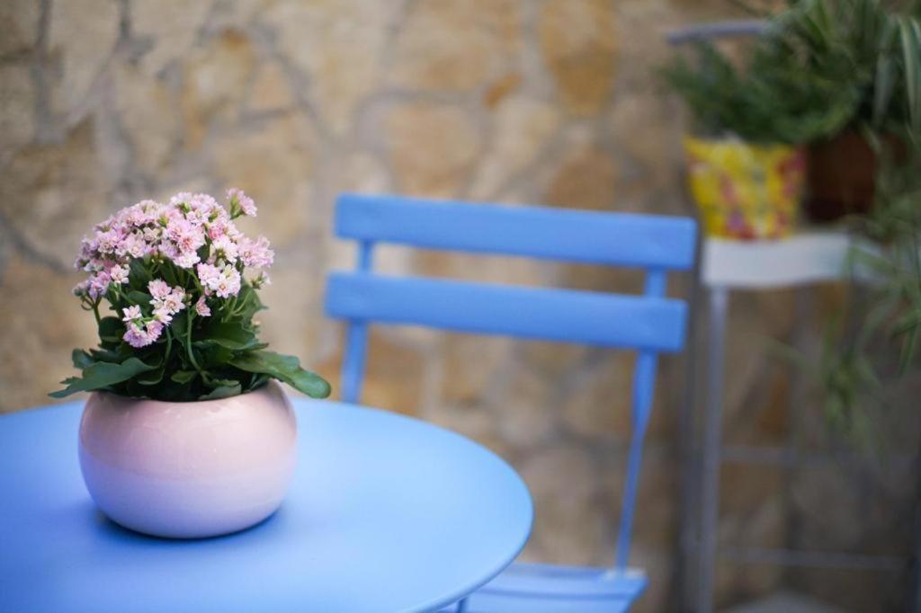 バーリBlue Courtyard Not Validアパートメント エクステリア 写真